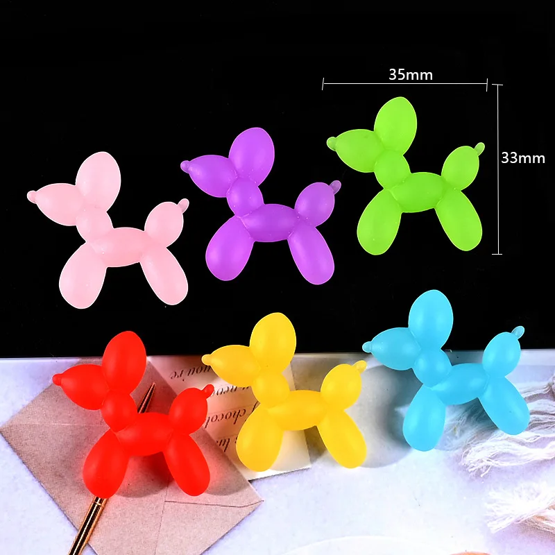 Balloon Dog Cream Cell Phone Shell Hole Shoes Barrettes Necklace DIY Handmade Material Balloon Resin Accessories
Balloon Dog Cream Cell Phone Shell Hole Shoes Barrettes Necklace DIY Handmade Material Balloon Resin Accessories