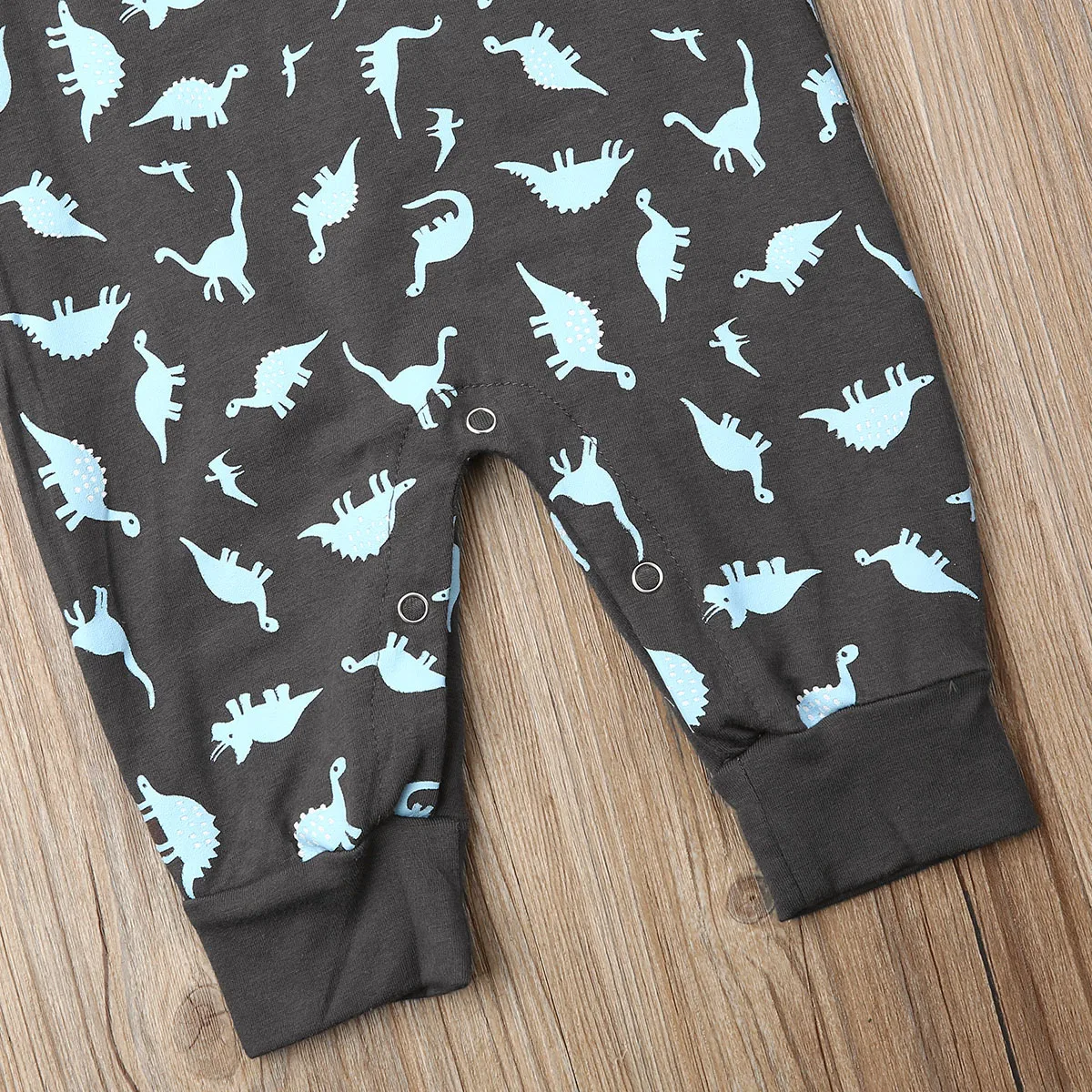 pudcoco Newborn Baby Boy Dinosaur Cartoon Autumn Christmas Rompers Baby Kids Cotton Cute Clothes Romper Hooded Jumpsuit Outfits
pudcoco Newborn Baby Boy Dinosaur Cartoon Autumn Christmas Rompers Baby Kids Cotton Cute Clothes Romper Hooded Jumpsuit Outfits
