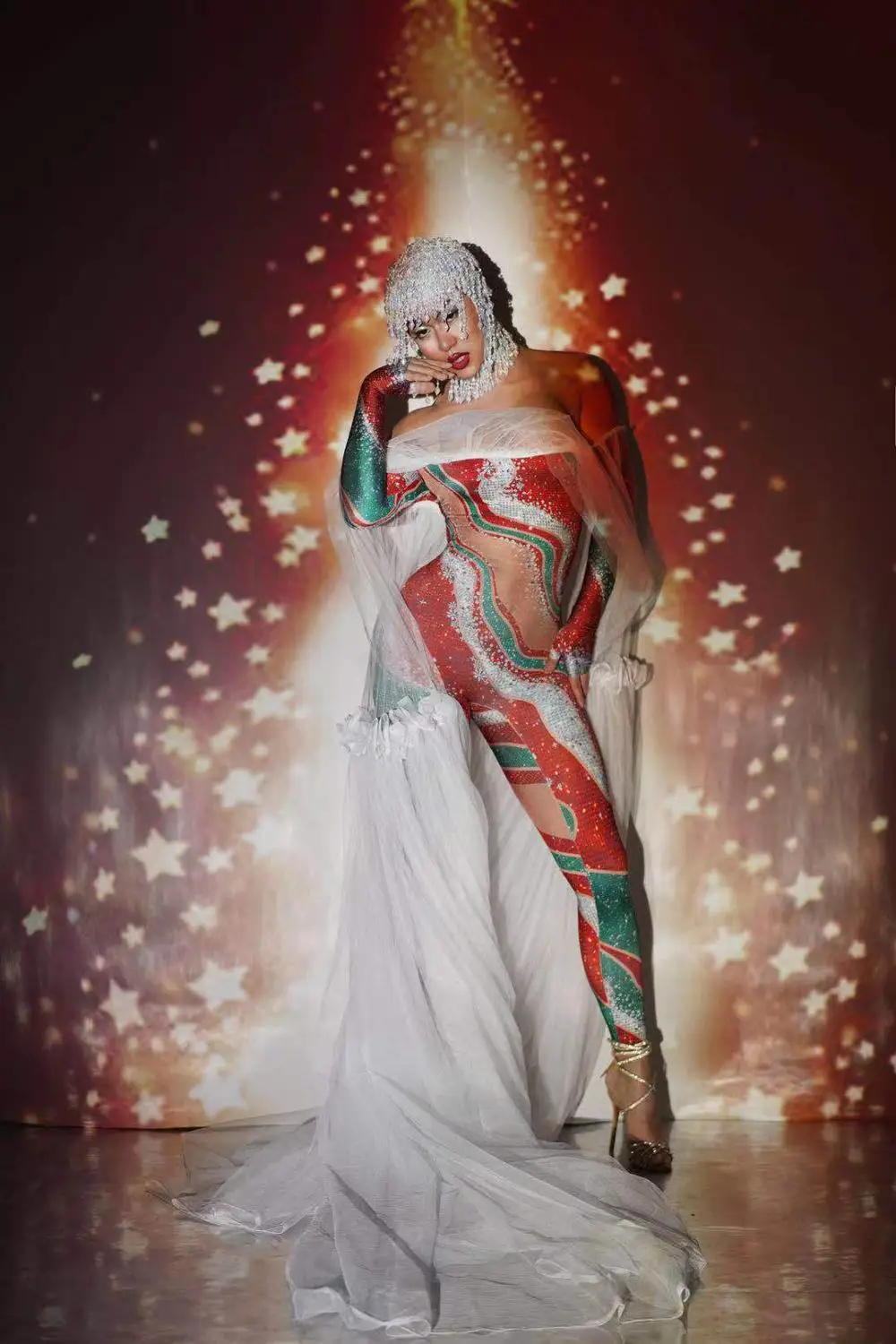 Christmas Sexy Women Skinny Red Green Rhinestone Tube Top Long Sleeves Jumpsuits with Hat Party Prom Women Performance Costumes
Christmas Sexy Women Skinny Red Green Rhinestone Tube Top Long Sleeves Jumpsuits with Hat Party Prom Women Performance Costumes