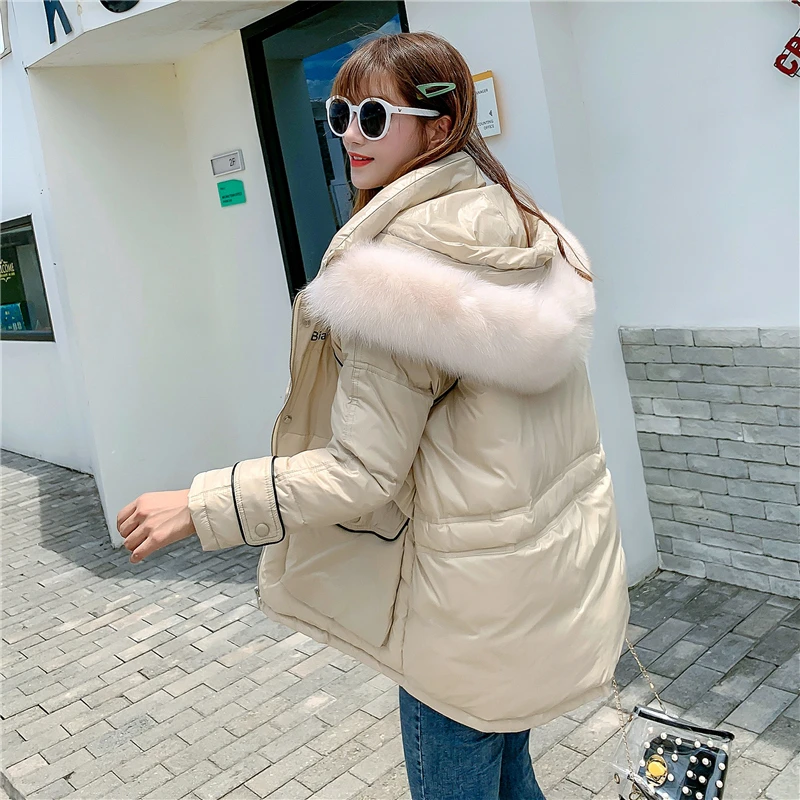 ZURICHOUSE Winter Down Jacket Women Luxury Real Fur Collar Down Parka 2021 Fashion Glossy Waterproof Warm Hooded Down Coat P3499
ZURICHOUSE Winter Down Jacket Women Luxury Real Fur Collar Down Parka 2021 Fashion Glossy Waterproof Warm Hooded Down Coat P3499