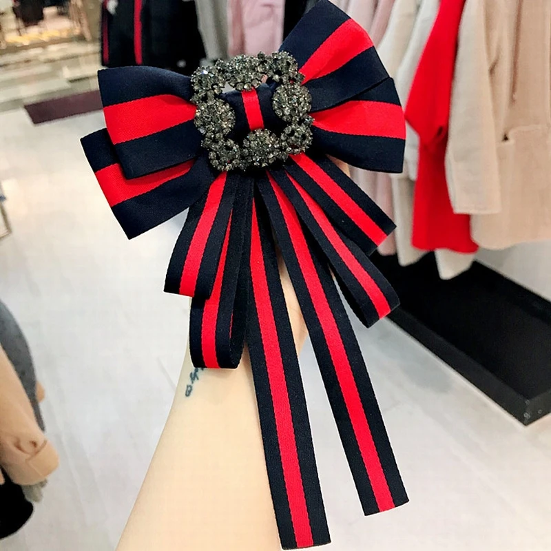 Korean Vintage Big Crystal Fabric Exaggeration Bow Tie for Women Simple Retro Fashion Stripe Cloth ShirtAccessories
Korean Vintage Big Crystal Fabric Exaggeration Bow Tie for Women Simple Retro Fashion Stripe Cloth ShirtAccessories