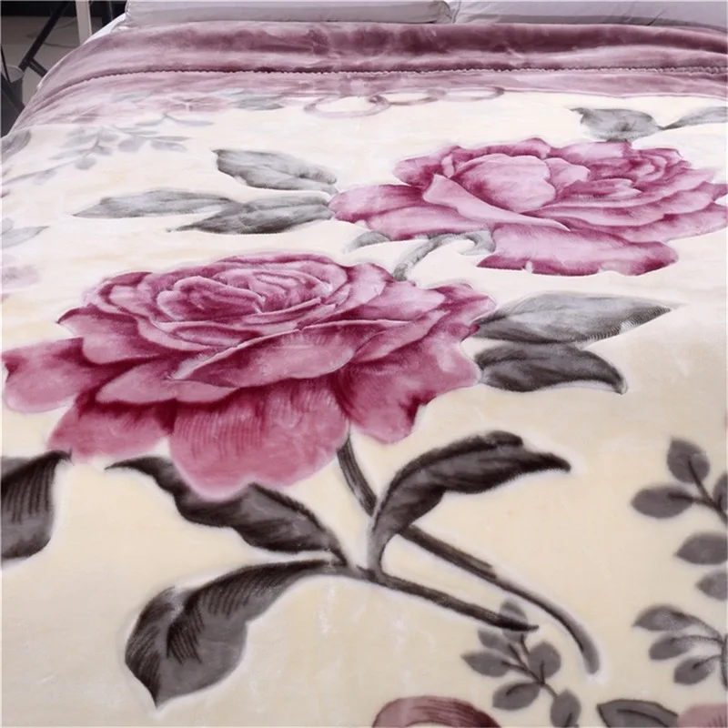 Thicken blanket quilt siesta blanket Double-layer thicken warm and fleece dormitory student winter single coral fleece blanket
Thicken blanket quilt siesta blanket Double-layer thicken warm and fleece dormitory student winter single coral fleece blanket