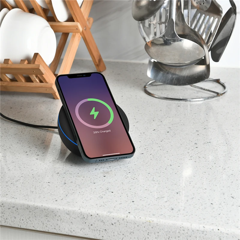 Magnetic Wireless Charger Mobile Phone Stand For 12 Pro Max Mini 15W Qi Magsafing Fast Charging Pad For Phone Holder
Magnetic Wireless Charger Mobile Phone Stand For 12 Pro Max Mini 15W Qi Magsafing Fast Charging Pad For Phone Holder