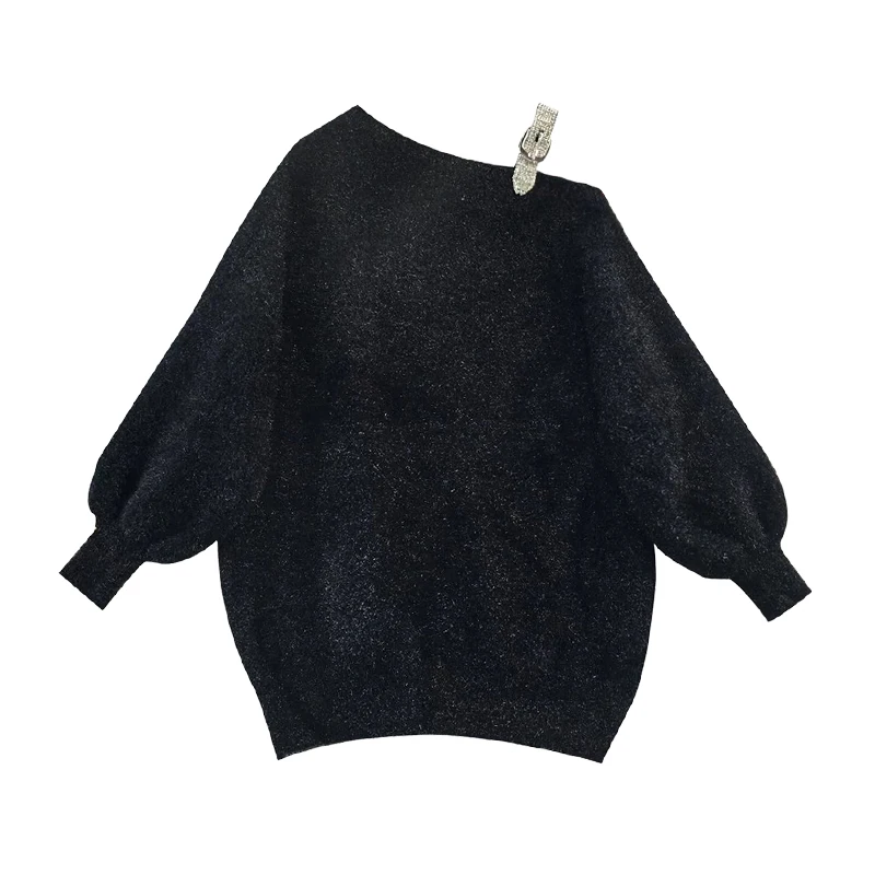 New Autumn and Winter Women's Medium Long Sweaters Diamond Leaky Shoulder Sexy Loose White Knitted Shirt Loose Knitwear
New Autumn and Winter Women's Medium Long Sweaters Diamond Leaky Shoulder Sexy Loose White Knitted Shirt Loose Knitwear