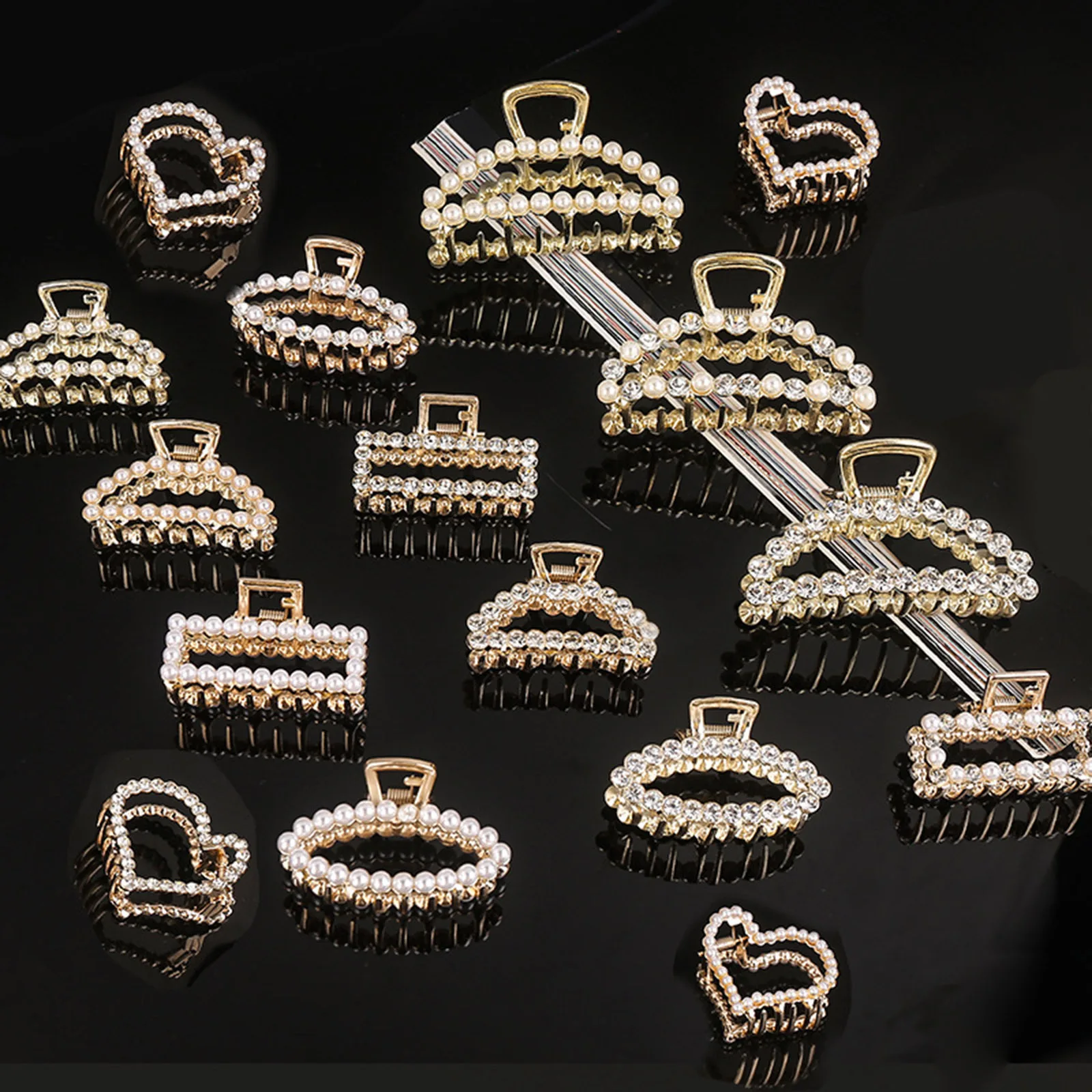 Half Moon Clear Rhinestone New Hair Clip Simple Geometric Pearl Large Hair Clip Rhinestone Back Head Spring Clip For Women Girls
Half Moon Clear Rhinestone New Hair Clip Simple Geometric Pearl Large Hair Clip Rhinestone Back Head Spring Clip For Women Girls