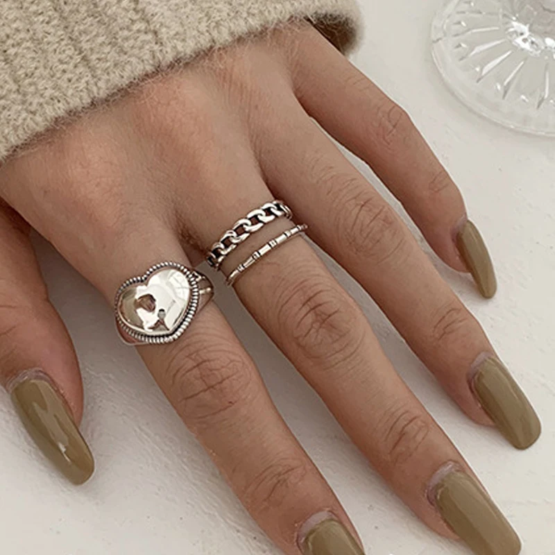 Minimalist Aesthetic Rings for Women Cute Love Heart Jewelry New Fashion Geometric Handmade Accessories Couple Engagement Gift
Minimalist Aesthetic Rings for Women Cute Love Heart Jewelry New Fashion Geometric Handmade Accessories Couple Engagement Gift