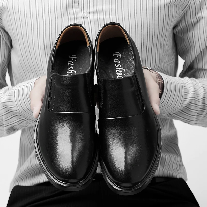 Zapatos Casuales Para Hombre De Cuero Leather Casual Shoes Men Summer Mens Hot Sale Fashion Shoe Man
Zapatos Casuales Para Hombre De Cuero Leather Casual Shoes Men Summer Mens Hot Sale Fashion Shoe Man