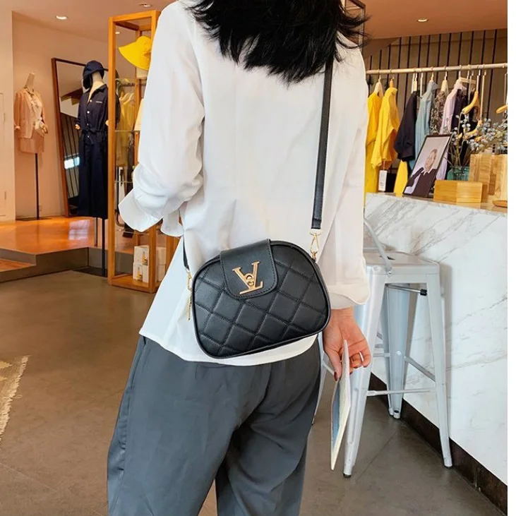 

2021 Women Shoulder Bag Korean Crossbody Messenger Spiraea Quilted Three Layer Fashion Bag Handbag PU Famous Designer Clutch