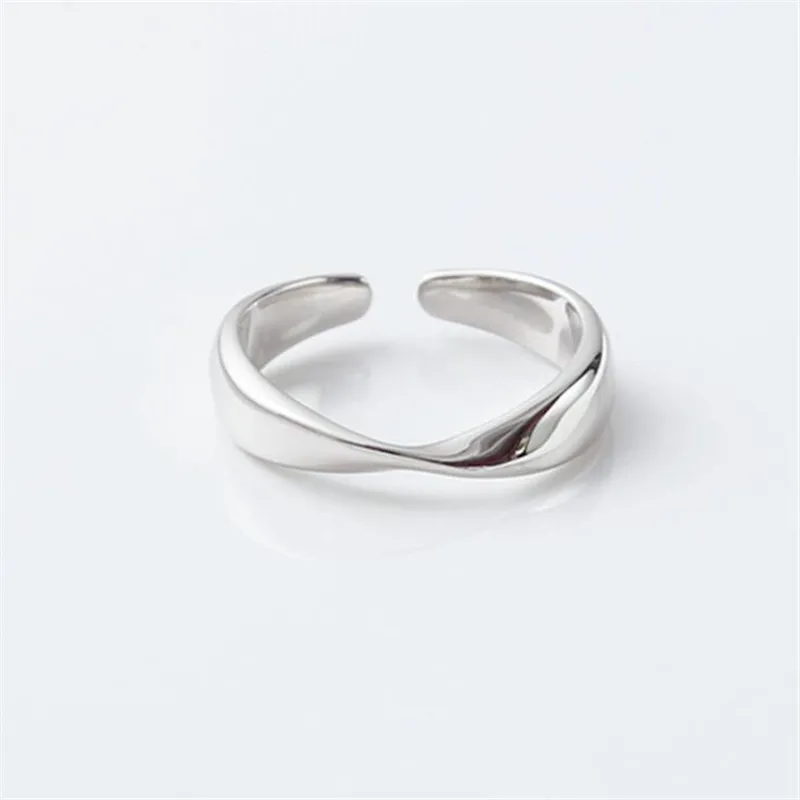 New Simple Personality Irregular Twist Fashion 925 Sterling Silver Jewelry Not Allergic Smooth Surface Wave Opening Rings SR467
New Simple Personality Irregular Twist Fashion 925 Sterling Silver Jewelry Not Allergic Smooth Surface Wave Opening Rings SR467