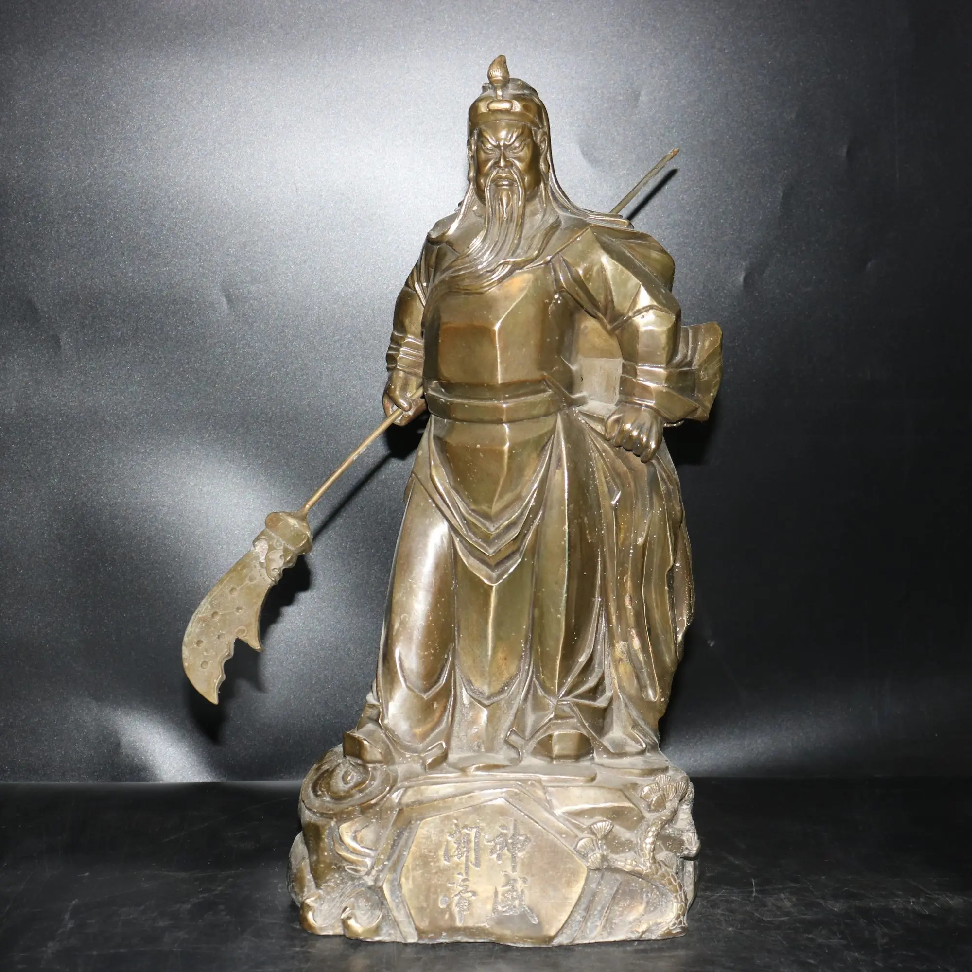 17"Chinese Folk Collection Old Bronze Shakyamuni Buddha Amitabha Sitting Buddha Ornaments Town House Exorcism
17"Chinese Folk Collection Old Bronze Shakyamuni Buddha Amitabha Sitting Buddha Ornaments Town House Exorcism