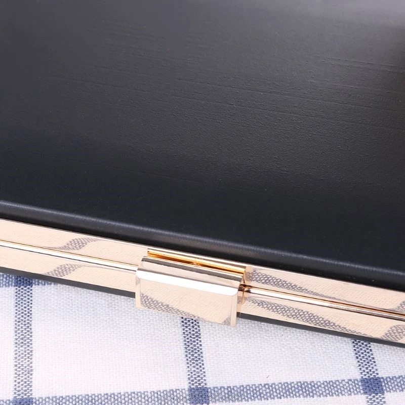 Metal Frame Box Purses Handles for DIY Handbags Evening Bag Clutch M12 21 Dropship 
Metal Frame Box Purses Handles for DIY Handbags Evening Bag Clutch M12 21 Dropship