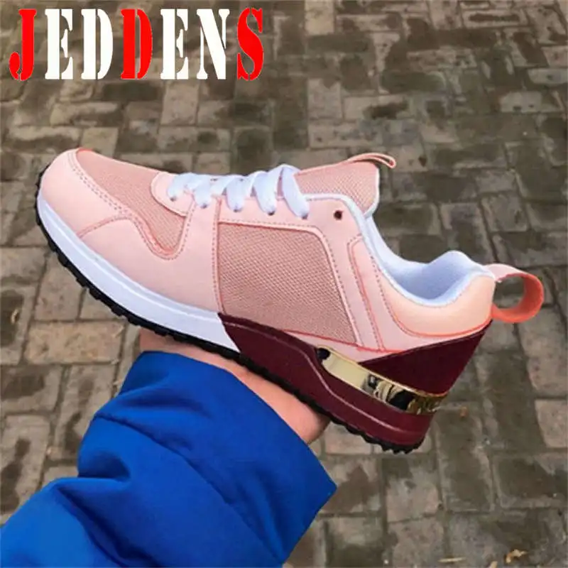 2022 Brand Sport Sneakers Woman Comfortable Shoes Sport Women Plus Size Running Shoes Winter Light Flat Women's Sports Shoes R3
2022 Brand Sport Sneakers Woman Comfortable Shoes Sport Women Plus Size Running Shoes Winter Light Flat Women's Sports Shoes R3