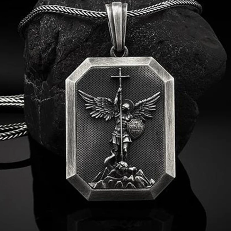Pure Tin Angel Michael Guardian Pendant Tag Men's Vintage European and American Necklace 60cm Titanium Steel Long Sweater Chain
Pure Tin Angel Michael Guardian Pendant Tag Men's Vintage European and American Necklace 60cm Titanium Steel Long Sweater Chain