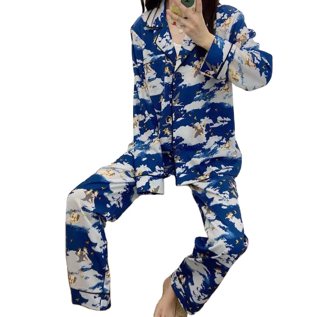 Angel Print Satin Womens Kawaii Silk Pajamas Sets Pyjamas Sleepwear Ladies Long Sleeve Nightwear Top and Long Pants Pijama Suit
Angel Print Satin Womens Kawaii Silk Pajamas Sets Pyjamas Sleepwear Ladies Long Sleeve Nightwear Top and Long Pants Pijama Suit