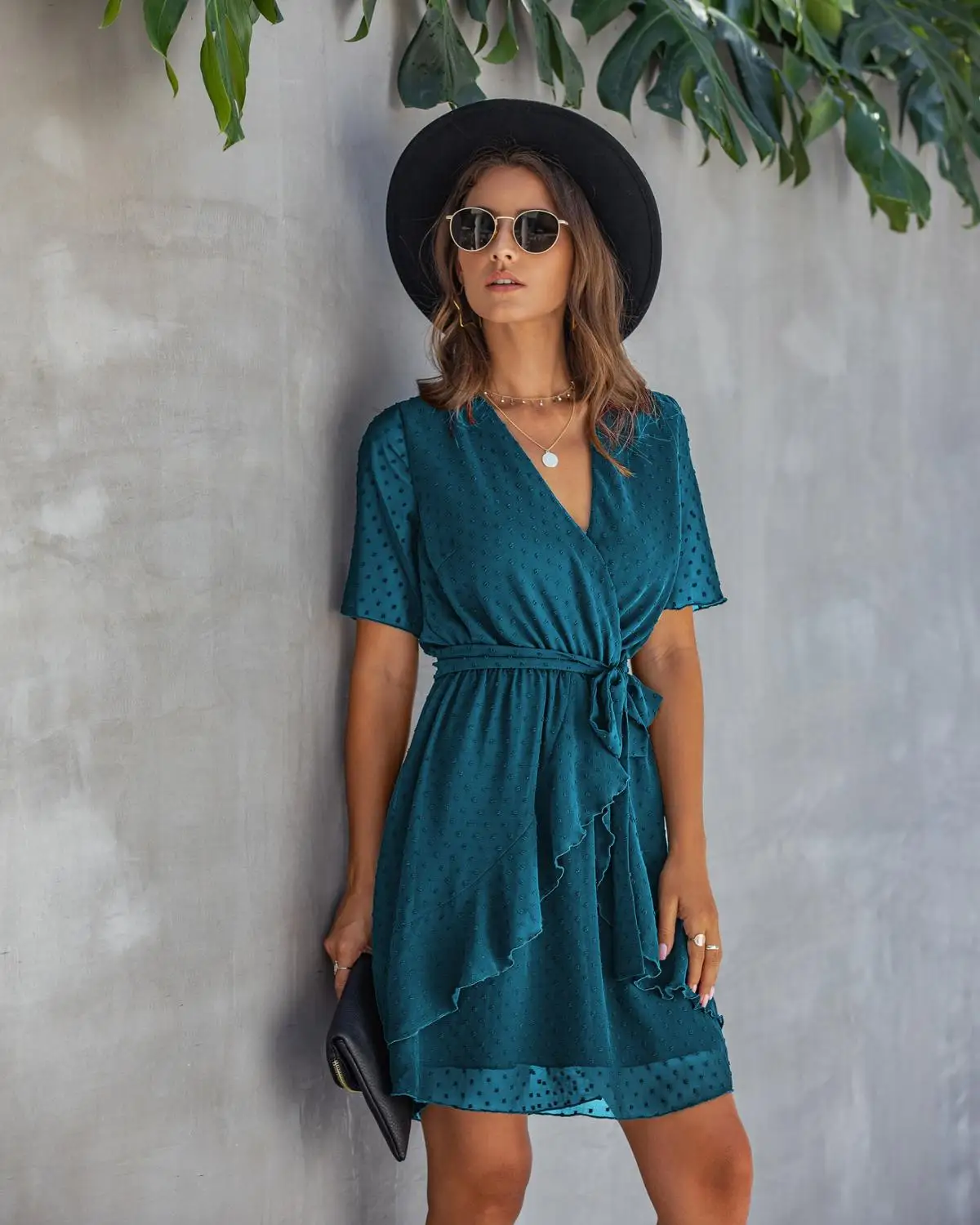 New Summer Women Sexy V-Neck Solid Loose Short Sleeve Mini Dress Ruffles High Waist Female Casual Fashion Sashes Street Sundress
New Summer Women Sexy V-Neck Solid Loose Short Sleeve Mini Dress Ruffles High Waist Female Casual Fashion Sashes Street Sundress