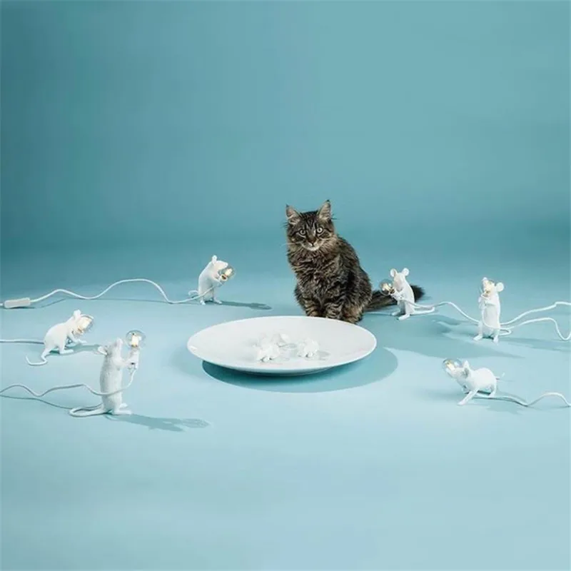 Home Decor Desk Light Nordic Resin Animal Rat Mouse Table Lamp Small Mini Mouse Cute LED Night Lights Fixtures Bedside Luminaire
Home Decor Desk Light Nordic Resin Animal Rat Mouse Table Lamp Small Mini Mouse Cute LED Night Lights Fixtures Bedside Luminaire