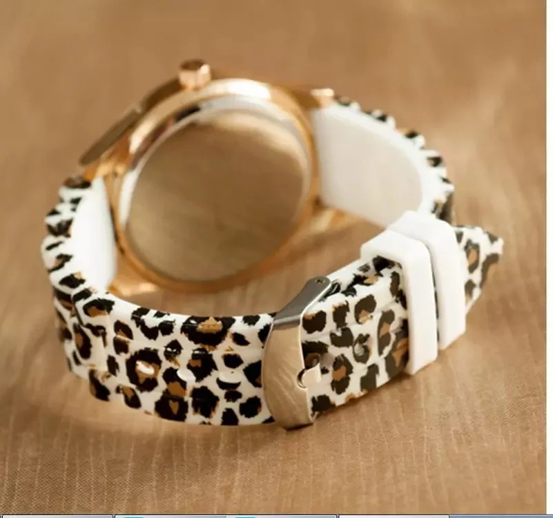 Geneva Watch Leopard Print Silicone Watch 2021 New Fashion Casual Student Watch Leopard Print Color Quartz Watch
Geneva Watch Leopard Print Silicone Watch 2021 New Fashion Casual Student Watch Leopard Print Color Quartz Watch
