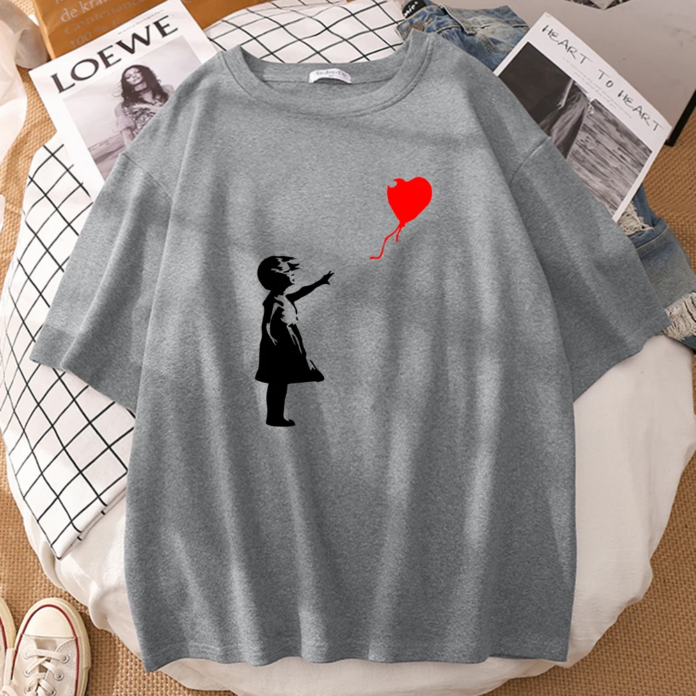 Anti-War Tshirt Litter Girl Fly Love Balloons Print Mans T-Shirt Summer Comfortable T Shirt Man
Anti-War Tshirt Litter Girl Fly Love Balloons Print Mans T-Shirt Summer Comfortable T Shirt Man
