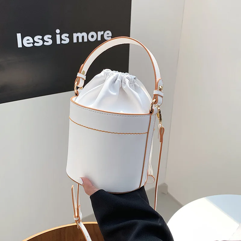 2021 New Fashion Bucket Bags For Women Small Crossbody Bag Girls Mini Handbag Designer Shoulder Bag Women Summer Messenger Bag
2021 New Fashion Bucket Bags For Women Small Crossbody Bag Girls Mini Handbag Designer Shoulder Bag Women Summer Messenger Bag