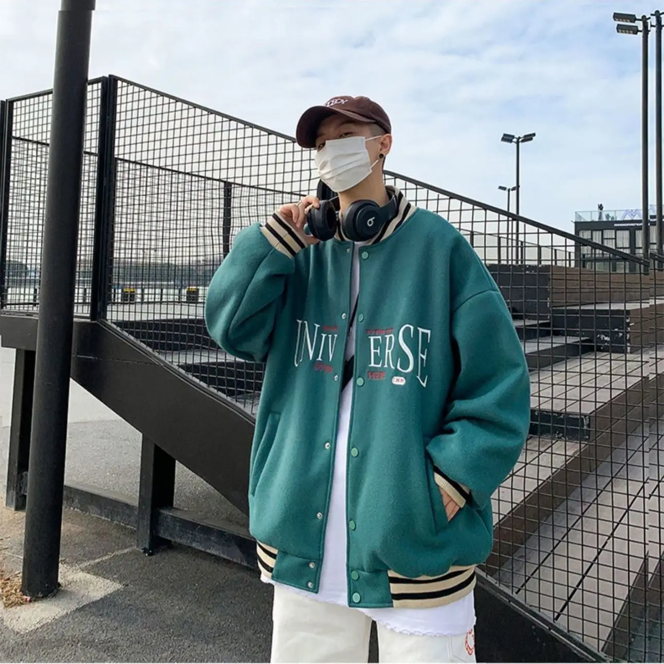 Spring new jacket men's Korean style loose letter collar baseball suit tide casual fashion coat
Spring new jacket men's Korean style loose letter collar baseball suit tide casual fashion coat
