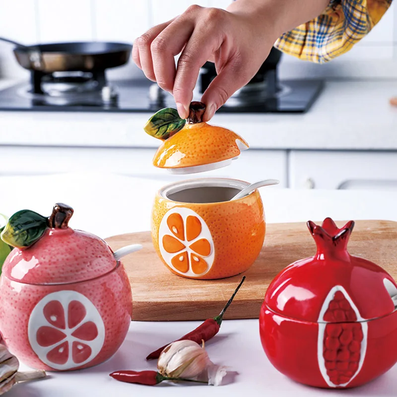 Lemon Shape Ceramics Jar Creative Watermelon Fruit Sugar Salt Seasoning Bottle with Spoon Kitchen Desk Decoration Storage Tank
Lemon Shape Ceramics Jar Creative Watermelon Fruit Sugar Salt Seasoning Bottle with Spoon Kitchen Desk Decoration Storage Tank
