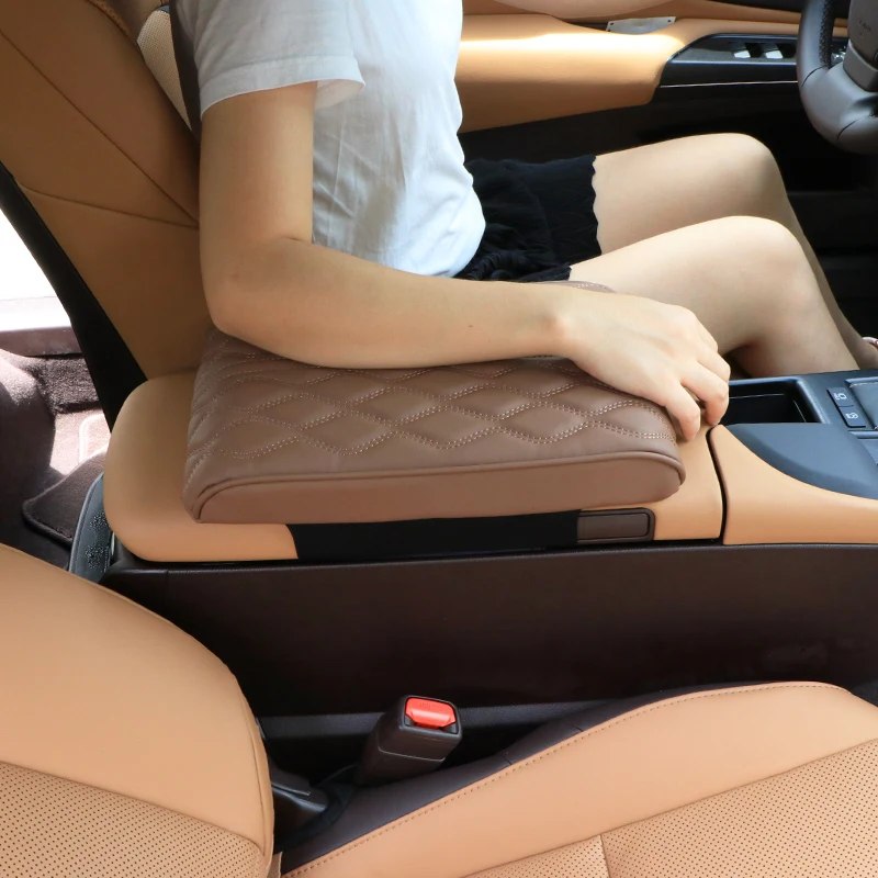 Suitable for Lexus NX200 armrest box cushion RX interior ES200 modified CT200h central control heightening cushion cover
Suitable for Lexus NX200 armrest box cushion RX interior ES200 modified CT200h central control heightening cushion cover