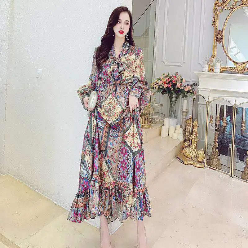 Holiday national style printed chiffon dress lantern sleeve autumn dress 2020 new female Office Lady Sheath Knee-Length
Holiday national style printed chiffon dress lantern sleeve autumn dress 2020 new female Office Lady Sheath Knee-Length