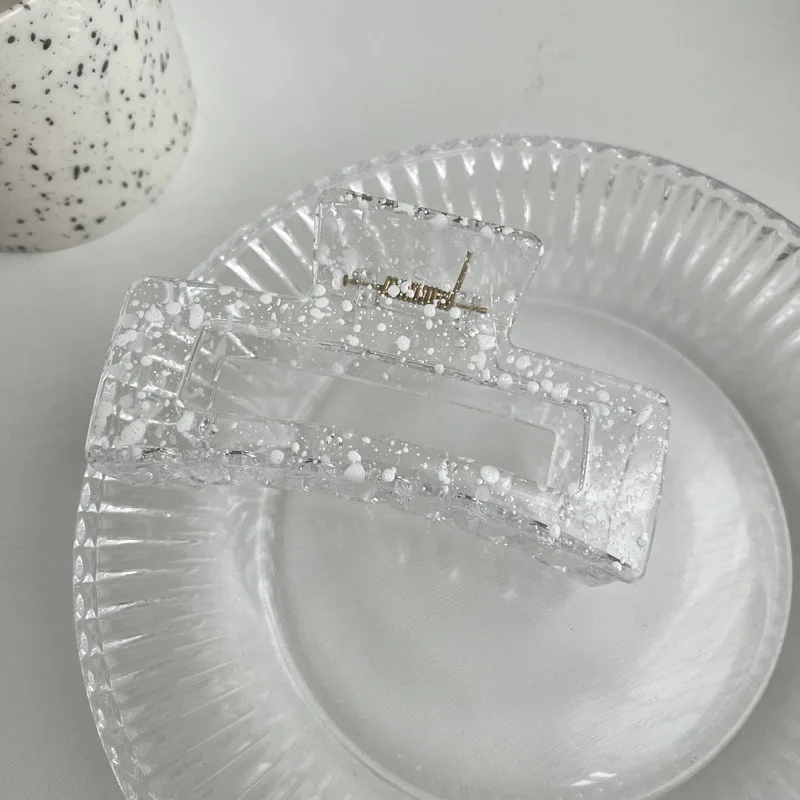 Splashing ink hairpin back head clip wild headdress female Korean ins hot style hairpin catching clip female summer outing
Splashing ink hairpin back head clip wild headdress female Korean ins hot style hairpin catching clip female summer outing