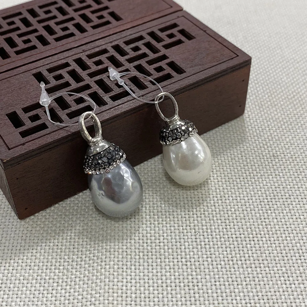 17x39mm drop-shaped shell beads natural mother-of-pearl pendant spacer beads jewelry making necklaces DIY bracelet accessories
17x39mm drop-shaped shell beads natural mother-of-pearl pendant spacer beads jewelry making necklaces DIY bracelet accessories