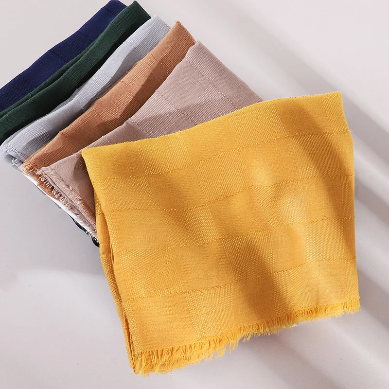 10 шт./лот, женский шарф из полиэстера, модные однотонные шали, клетчатый узор, женские зимние шарфы, мусульманские хиджабы, повязка на голову
10 шт./лот, женский шарф из полиэстера, модные однотонные шали, клетчатый узор, женские зимние шарфы, мусульманские хиджабы, повязка на голову