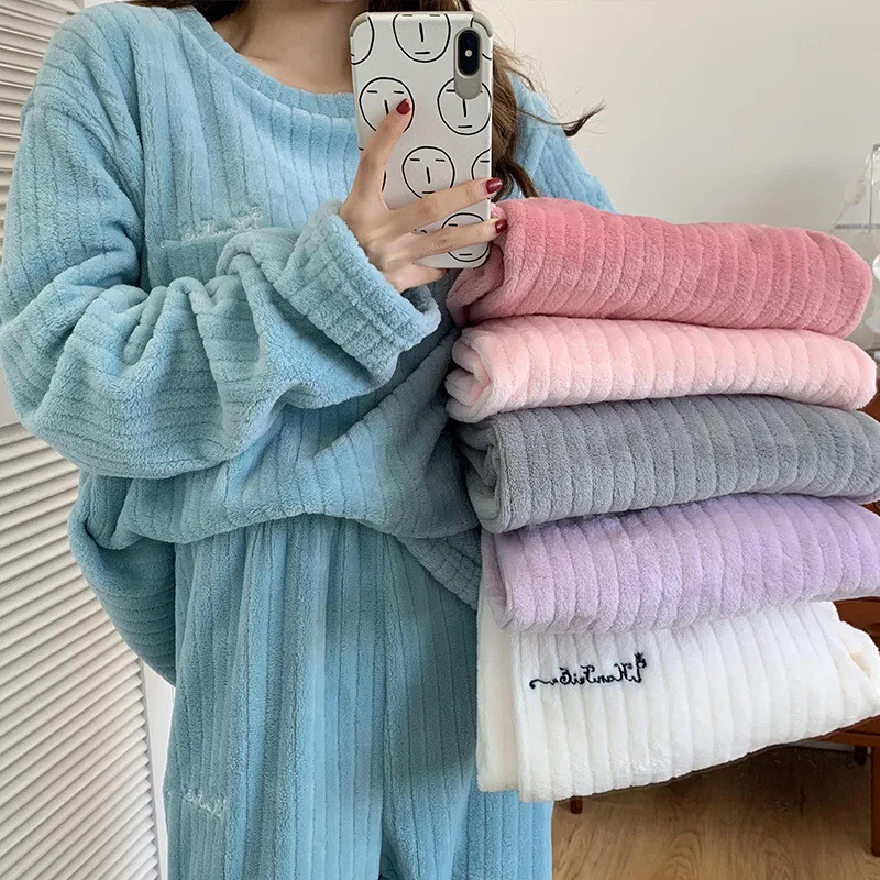 2021 Autumn Winter Warm Flannel Women Pyjamas Sets Striped Thick Coral Velvet Long Sleeve Sleepwear Flannel Loungewear Nightwear
2021 Autumn Winter Warm Flannel Women Pyjamas Sets Striped Thick Coral Velvet Long Sleeve Sleepwear Flannel Loungewear Nightwear