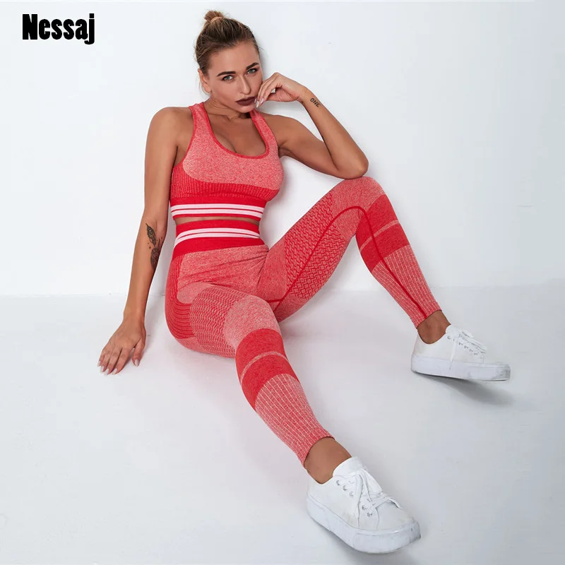 Женский бесшовный сетчатый костюм для фитнеса Nessaj, спортивные Леггинсы с высокой талией и мягкий спортивный топ с эффектом пуш-ап
Женский бесшовный сетчатый костюм для фитнеса Nessaj, спортивные Леггинсы с высокой талией и мягкий спортивный топ с эффектом пуш-ап