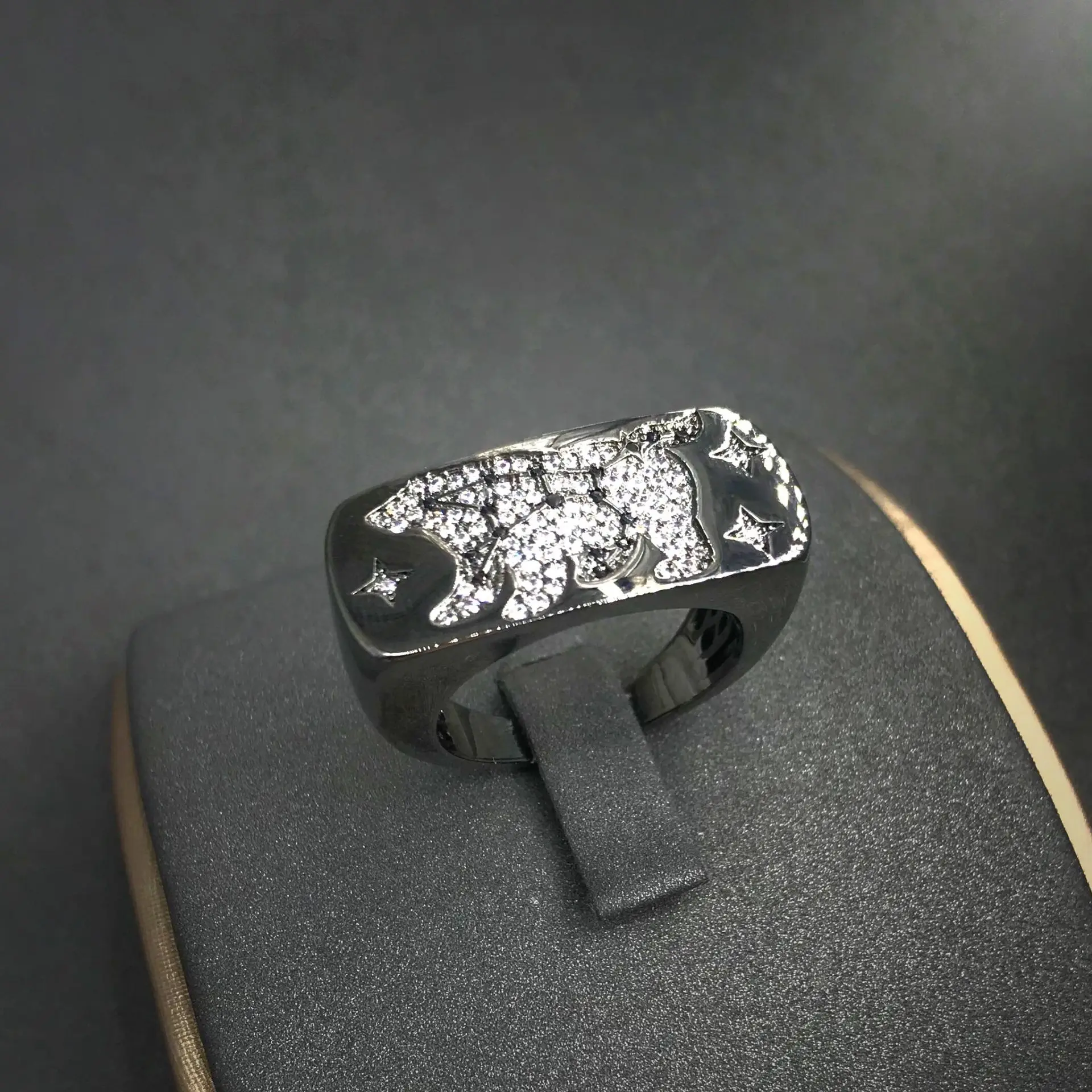 cheny s925 sterling silver ring November new style Ursa major ring female fashion black punk style jewelry banquet party jewelry
cheny s925 sterling silver ring November new style Ursa major ring female fashion black punk style jewelry banquet party jewelry