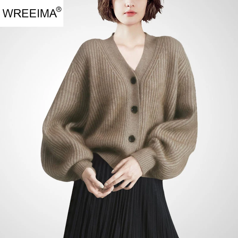 Korean Fashion Loose Casual Sweater Autumn Lantern Sleeve V-Neck Short Jacket Sweet Solid Color Women Knit Cardigan C076
Korean Fashion Loose Casual Sweater Autumn Lantern Sleeve V-Neck Short Jacket Sweet Solid Color Women Knit Cardigan C076