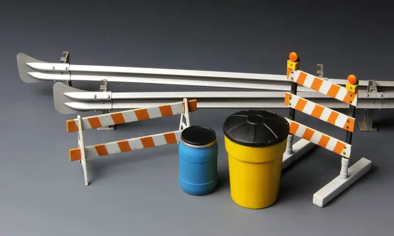 Meng 1/35 SPS-013 Barricades & Highway Guardrail Display Children Toy Plastic Assembly Building Model Kit 
Meng 1/35 SPS-013 Barricades & Highway Guardrail Display Children Toy Plastic Assembly Building Model Kit