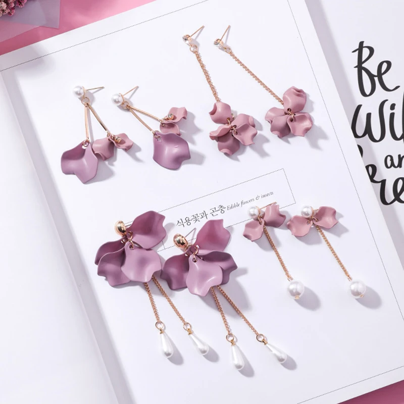 AVEBIEN Sweet Pink Purple Flower Petals Earrings for Women 2020 Trend Exaggerated Pearl Pendants Earrings
AVEBIEN Sweet Pink Purple Flower Petals Earrings for Women 2020 Trend Exaggerated Pearl Pendants Earrings