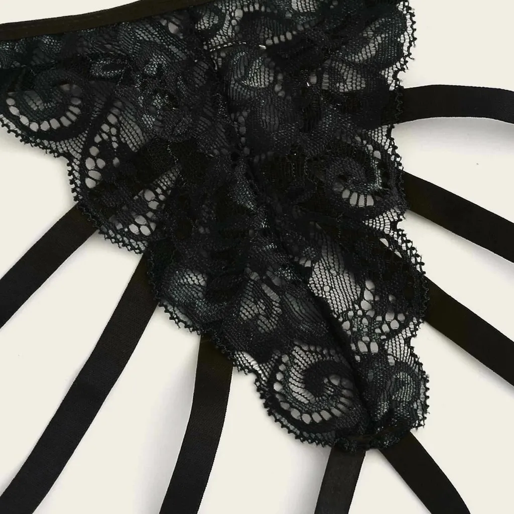 Two- Pieces Sexy Lingerie Set Women Plus Size Lace Bra+Thong Underwear Suit Black Sleepwear Valentine's Day Charming Clothes
Two- Pieces Sexy Lingerie Set Women Plus Size Lace Bra+Thong Underwear Suit Black Sleepwear Valentine's Day Charming Clothes