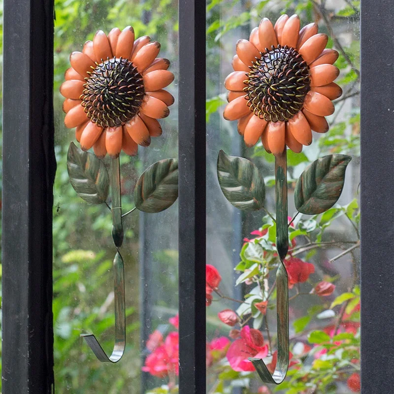 2Pcs Creative Vintage Wall Mounted Key Hook Retro Cast Metal Sunflower Key Holder
2Pcs Creative Vintage Wall Mounted Key Hook Retro Cast Metal Sunflower Key Holder