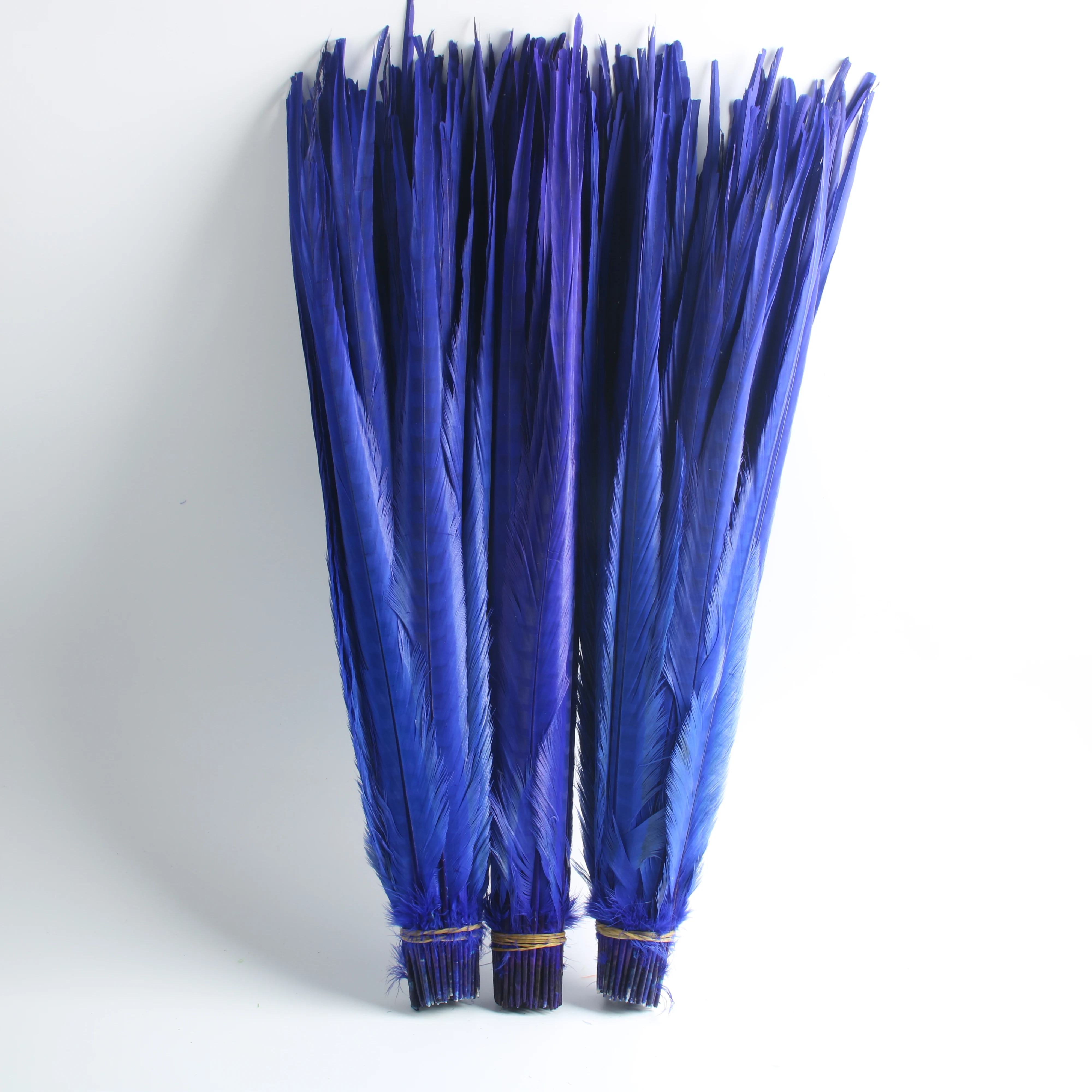 Натуральные перья фазана 100 шт./лот, 22-24 дюйма, 55-60 см, праздничное свадебное перо, украшение «сделай сам», шлейф
Натуральные перья фазана 100 шт./лот, 22-24 дюйма, 55-60 см, праздничное свадебное перо, украшение «сделай сам», шлейф