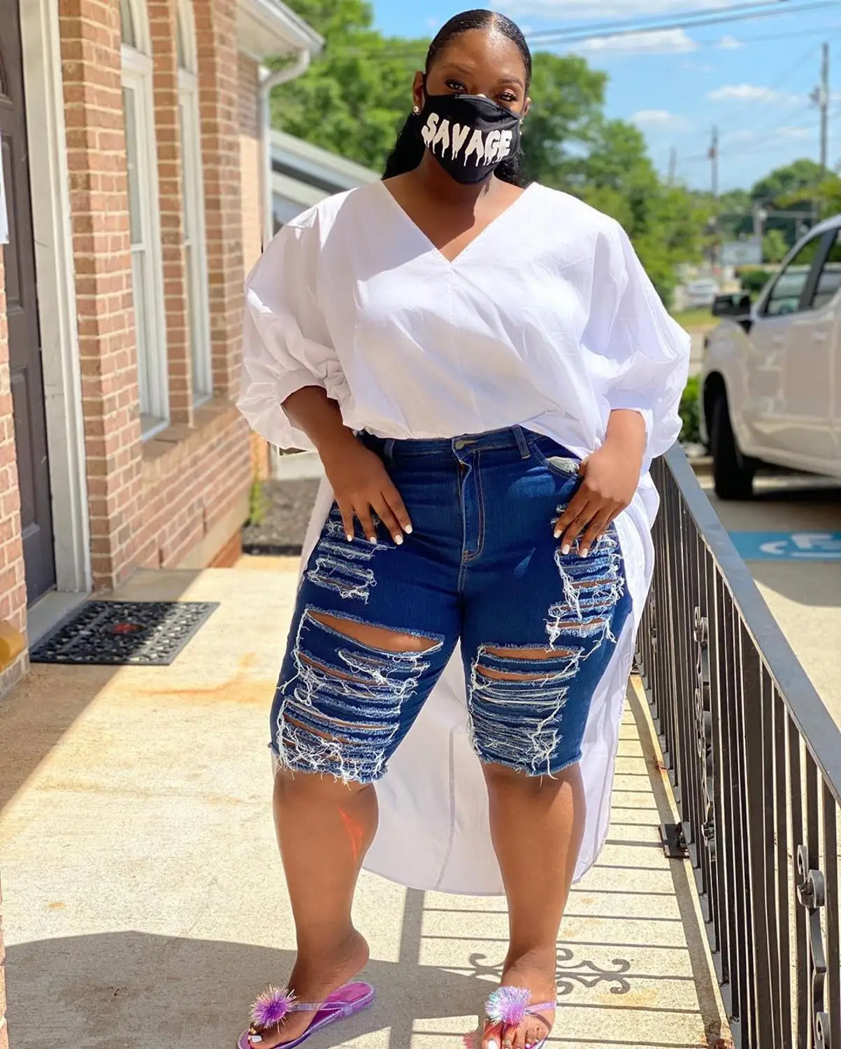 2020 new arrival high street fashion 4xl plus size denim knee length pants button fly high waist classic hole shorts jeans
2020 new arrival high street fashion 4xl plus size denim knee length pants button fly high waist classic hole shorts jeans
