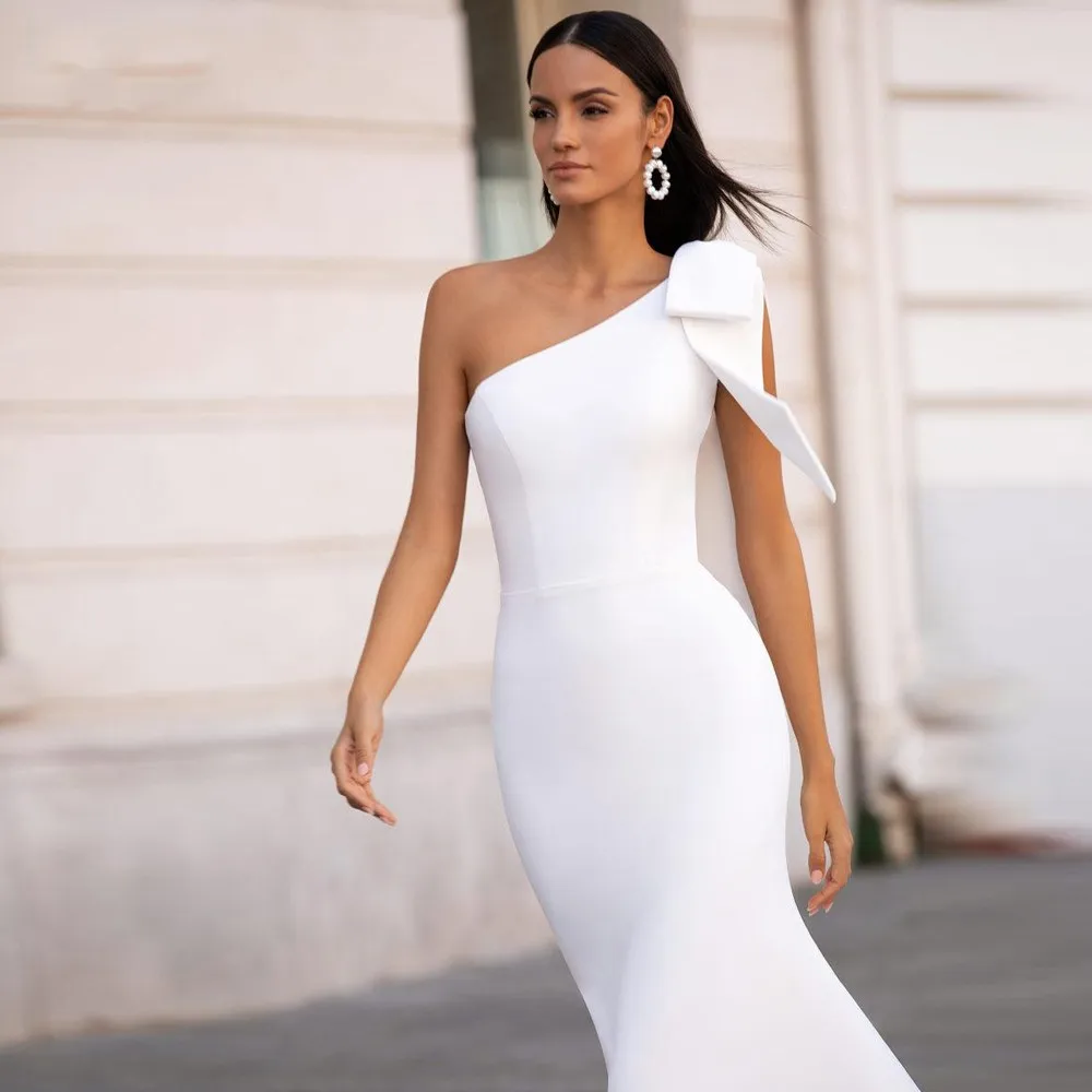 Soft Satin Mermaid Wedding Dresses 2021 Sexy One Shoulder Sleeveless Bridal Party Gown White/Ivory Beach with Bow
Soft Satin Mermaid Wedding Dresses 2021 Sexy One Shoulder Sleeveless Bridal Party Gown White/Ivory Beach with Bow