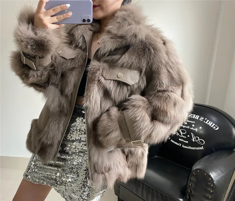 2021 New Luxury Winter Jacket Women Real Fox Fur Coat Genuine Sheepskin Leather Motorcycle Streetwear Outerwear
2021 New Luxury Winter Jacket Women Real Fox Fur Coat Genuine Sheepskin Leather Motorcycle Streetwear Outerwear