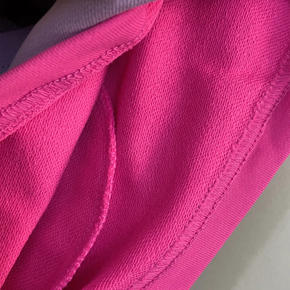 Summer New Solid Baggy Sports Shorts Women Letter Print Elastic Waist Drawstring Joggers 100% Cotton Couple Casual Streetwear
Summer New Solid Baggy Sports Shorts Women Letter Print Elastic Waist Drawstring Joggers 100% Cotton Couple Casual Streetwear