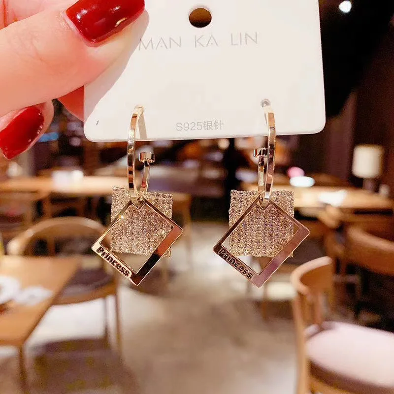 Golden Ladies Earrings Square Geometric Earrings Fashion Jewelry Metal Female Bohemian Wedding Earrings
Golden Ladies Earrings Square Geometric Earrings Fashion Jewelry Metal Female Bohemian Wedding Earrings