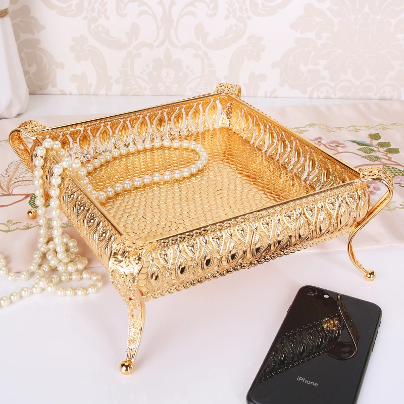 Living Room Home Plated Iron Fruit Tray Creative Modern Metal Fruit Tray European Multifunctional Desktop Snack Storage Box
Living Room Home Plated Iron Fruit Tray Creative Modern Metal Fruit Tray European Multifunctional Desktop Snack Storage Box