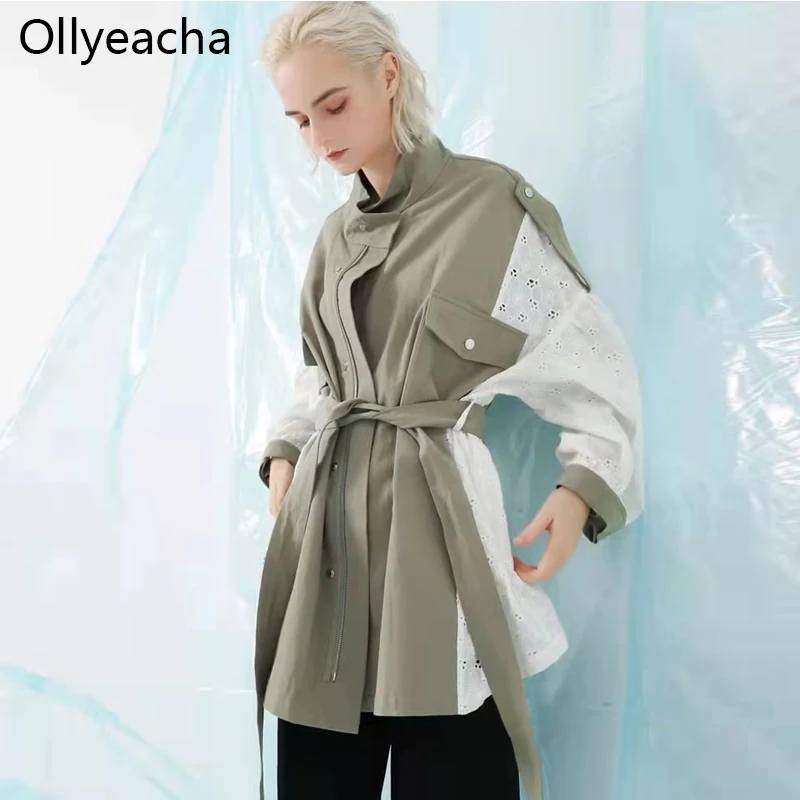 Ollyaecha Women Stand Lace Collar Short Trench Coat Stitching Hollow Belt Windbreaker Single Breasted Slim Elegant Rompeviento 
Ollyaecha Women Stand Lace Collar Short Trench Coat Stitching Hollow Belt Windbreaker Single Breasted Slim Elegant Rompeviento