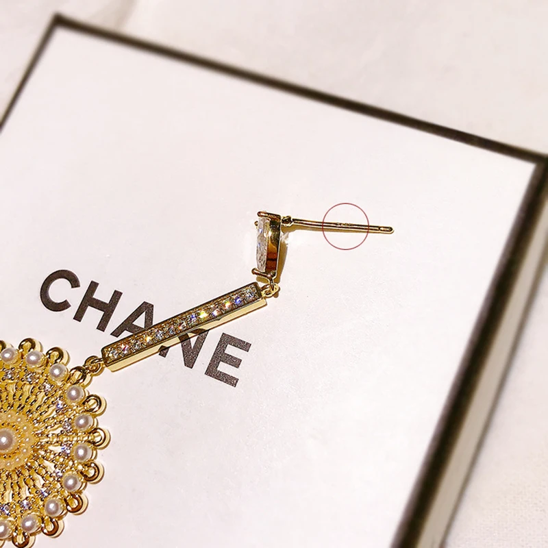 S925 Silver Needle Micro Inlaid Zircon Hollow Flower women Earrings 210317-16 
S925 Silver Needle Micro Inlaid Zircon Hollow Flower women Earrings 210317-16