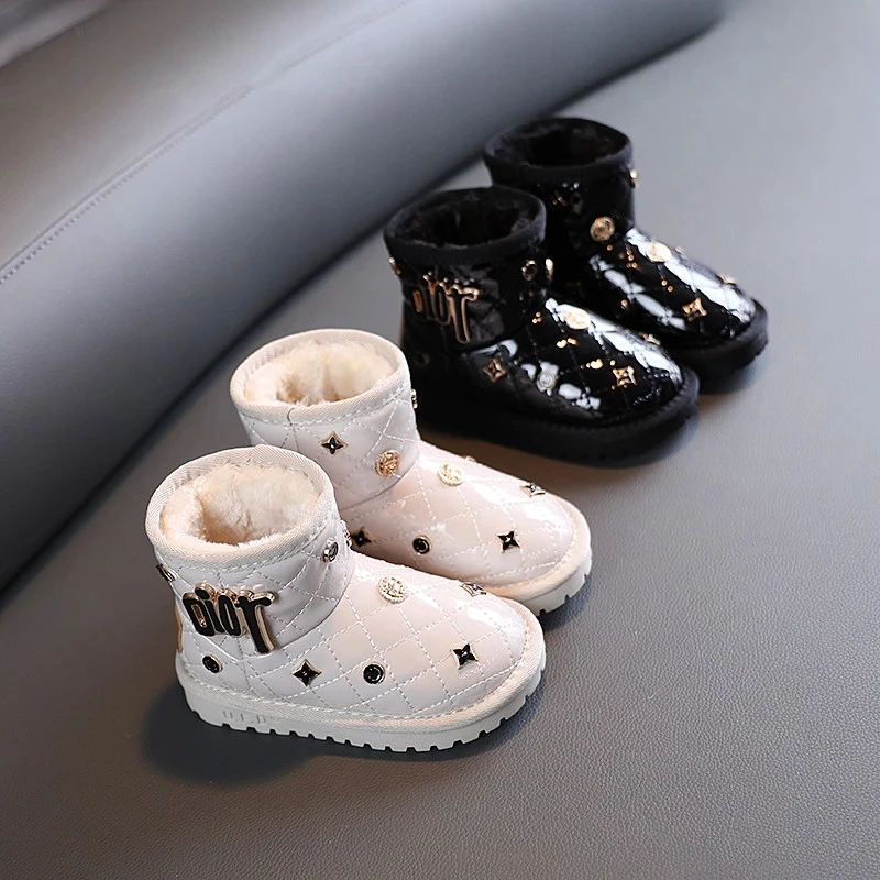 Детские зимние ботинки, новинка 2021, зимняя обувь для мальчиков с заклепками Liang Pi, утепленные теплые водонепроницаемые короткие ботинки для ... 
Детские зимние ботинки, новинка 2021, зимняя обувь для мальчиков с заклепками Liang Pi, утепленные теплые водонепроницаемые короткие ботинки для ...