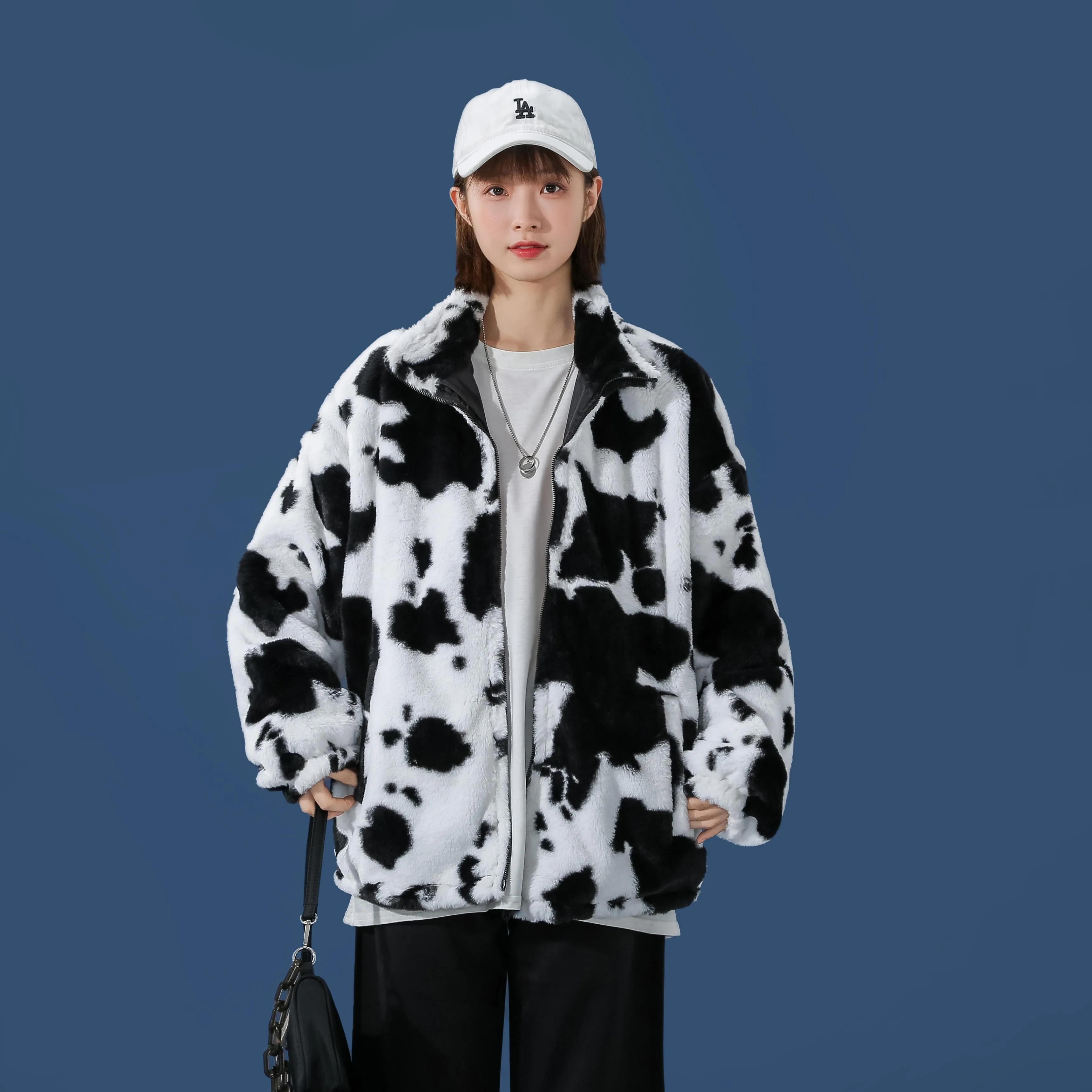 Autumn Winter Cow Printed Coats Men Soft Zipper Jacket Fashion Causal Loose Outerwear Couples Clothing Male Female Plus size
Autumn Winter Cow Printed Coats Men Soft Zipper Jacket Fashion Causal Loose Outerwear Couples Clothing Male Female Plus size