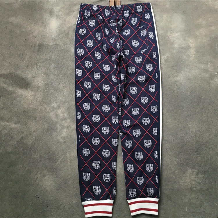 Novelty High luxury New 19ss Men Leopard tiger Cat Comfortable Classic Paisley 4 white Casual Pants Sweatpants #E26
Novelty High luxury New 19ss Men Leopard tiger Cat Comfortable Classic Paisley 4 white Casual Pants Sweatpants #E26